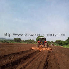 Ridgerを植えている農業の2列5ha/Dayのコンパクトのトラクター プランター、90hpカッサバ